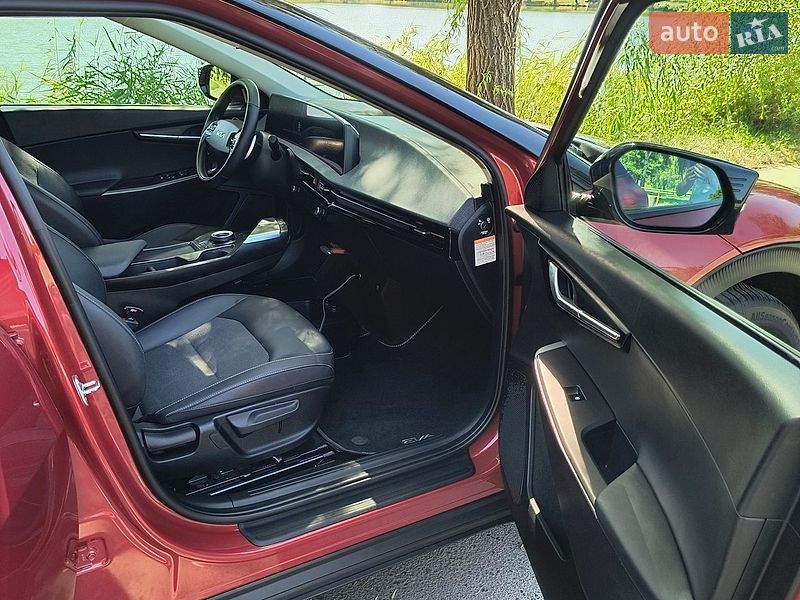Внедорожник / Кроссовер Kia EV6 2023 в Ровно