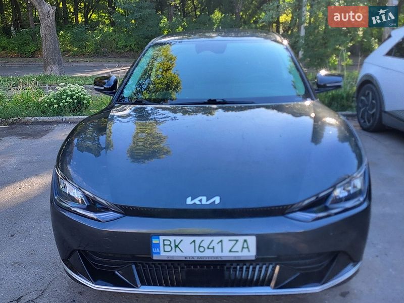 Позашляховик / Кросовер Kia EV6 2024 в Рівному