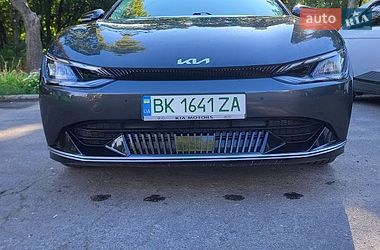 Позашляховик / Кросовер Kia EV6 2024 в Рівному