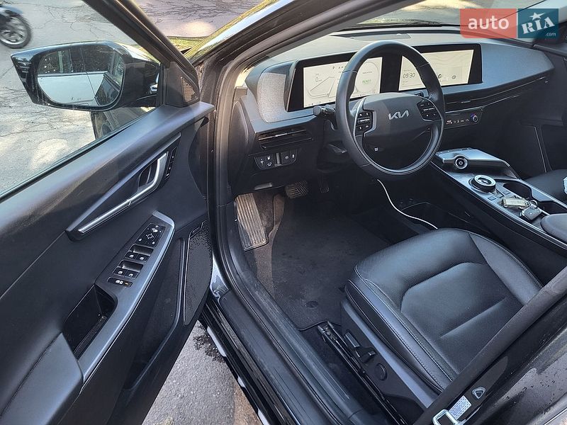 Позашляховик / Кросовер Kia EV6 2024 в Рівному