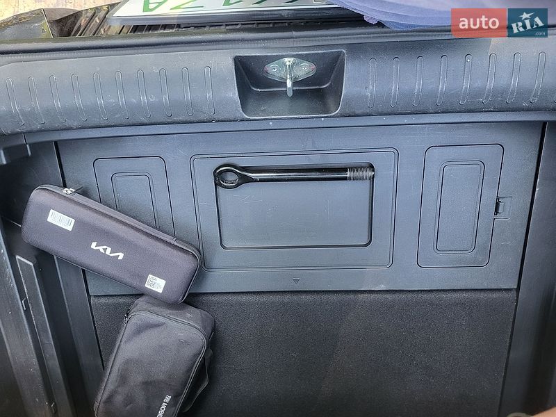 Позашляховик / Кросовер Kia EV6 2024 в Рівному