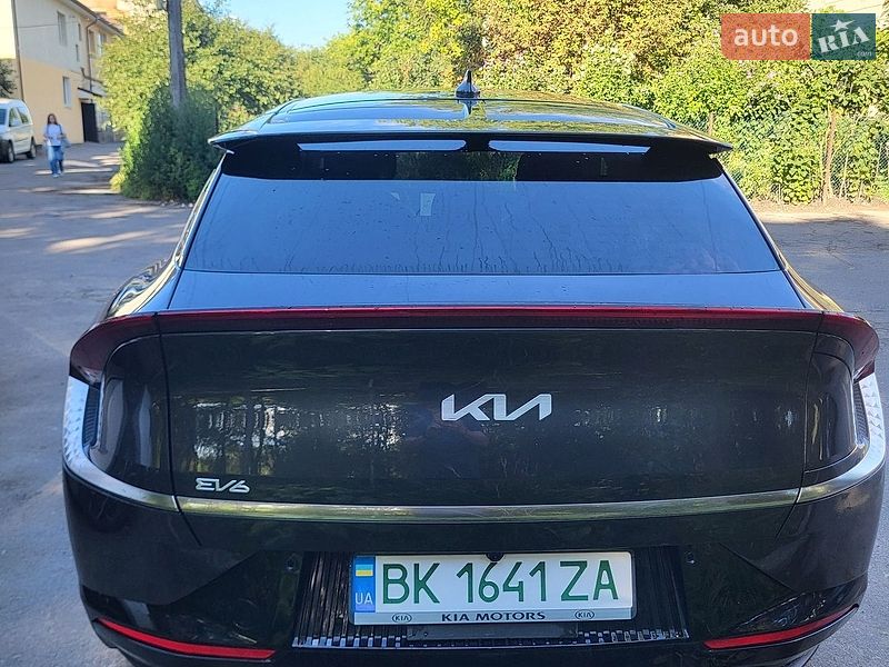 Позашляховик / Кросовер Kia EV6 2024 в Рівному