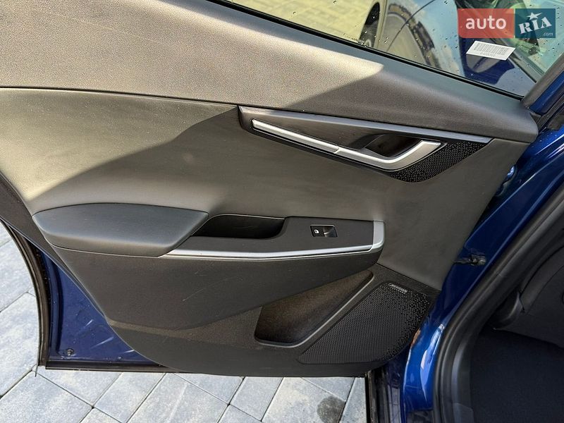 Внедорожник / Кроссовер Kia EV6 2023 в Луцке