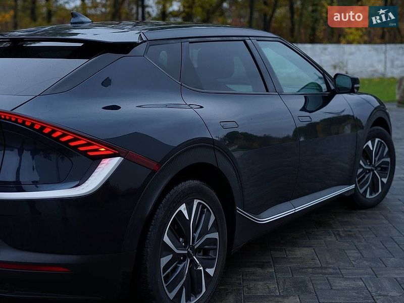 Позашляховик / Кросовер Kia EV6 2023 в Луцьку
