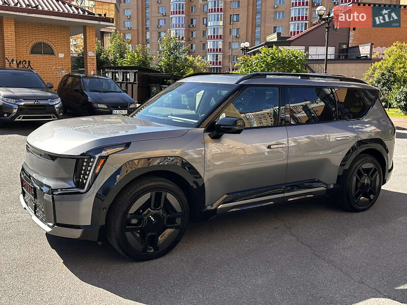 Позашляховик / Кросовер Kia EV9