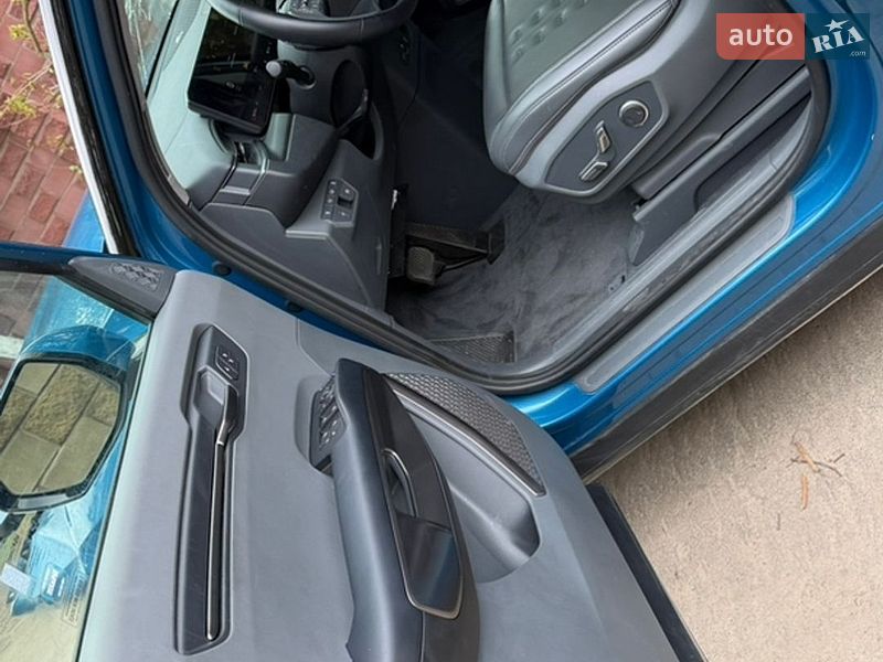 Внедорожник / Кроссовер Kia EV9 2023 в Луцке