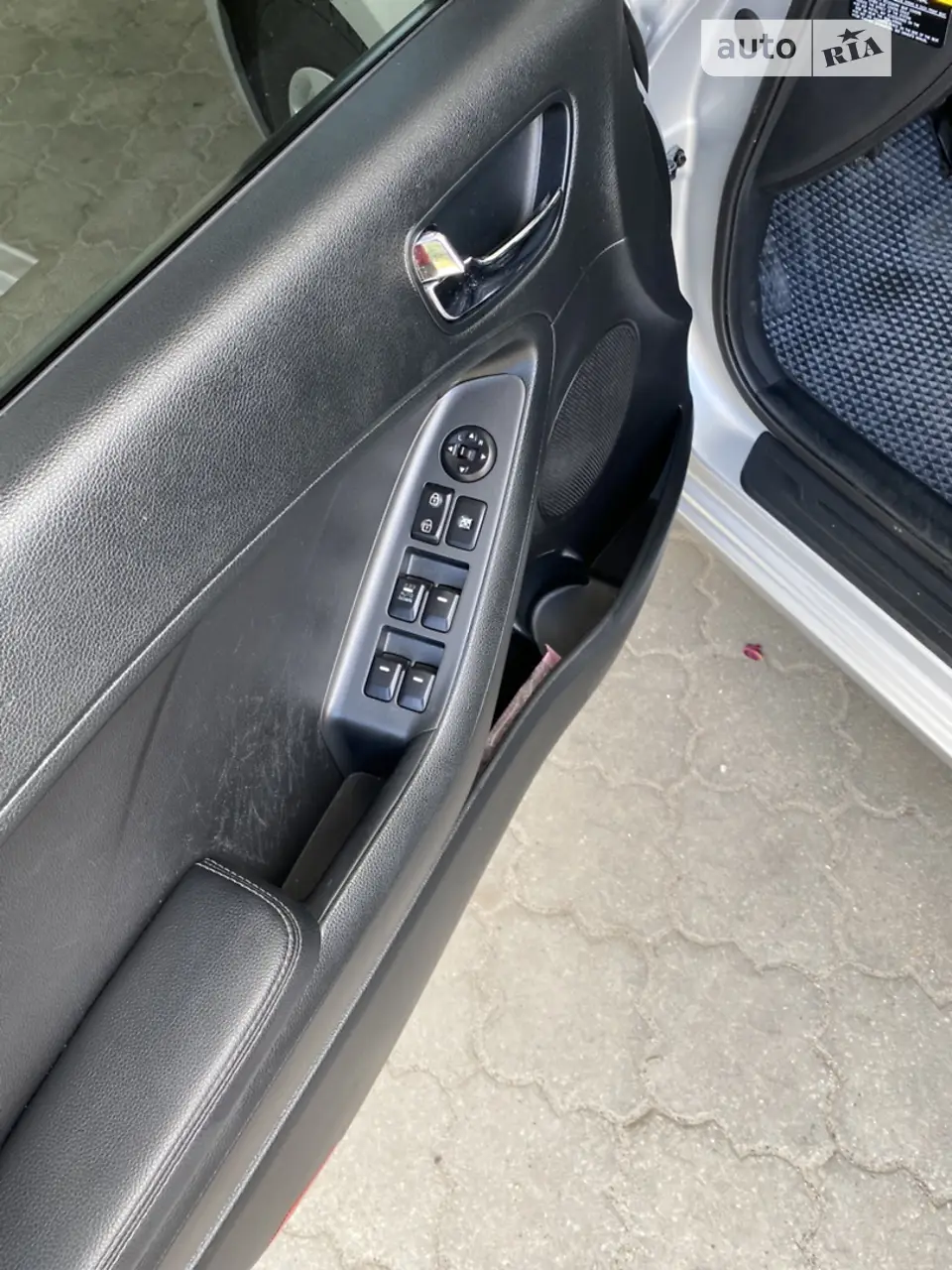 2015 Kia Forte - мініатюра 4