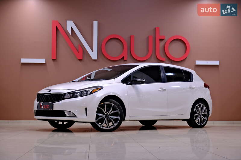 Хетчбек Kia Forte