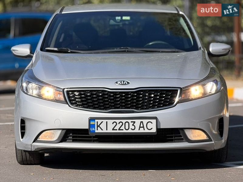 Седан Kia K3 2017 в Киеве