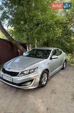 Kia K5  2011