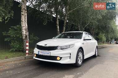 Kia K5  2017