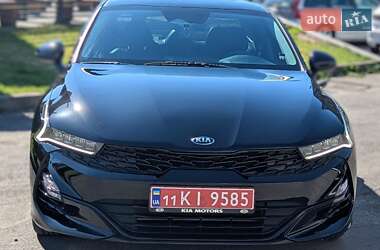 Kia K5  2021
