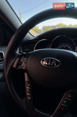 Kia K5  2012