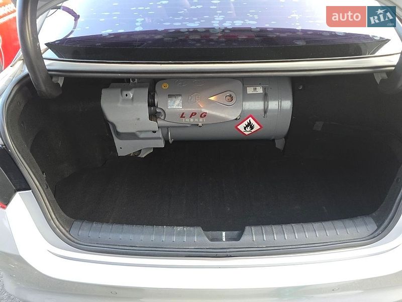 Седан Kia K5 2016 в Києві