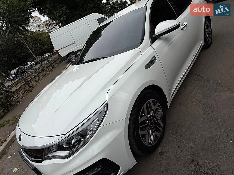 Kia K5