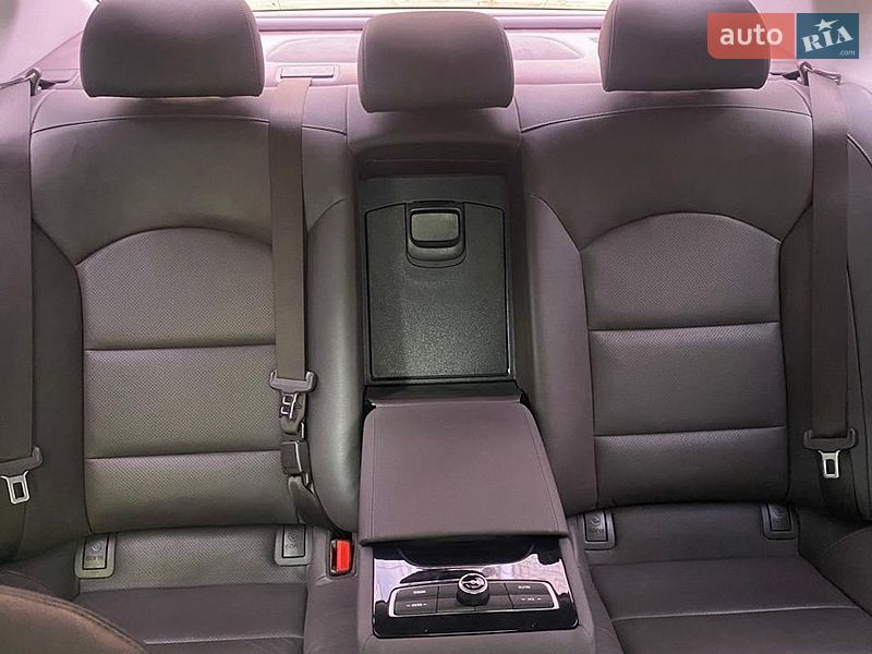 Седан Kia K7 2016 в Ровно фото 23 Седан Kia K7 2016 в Ровно