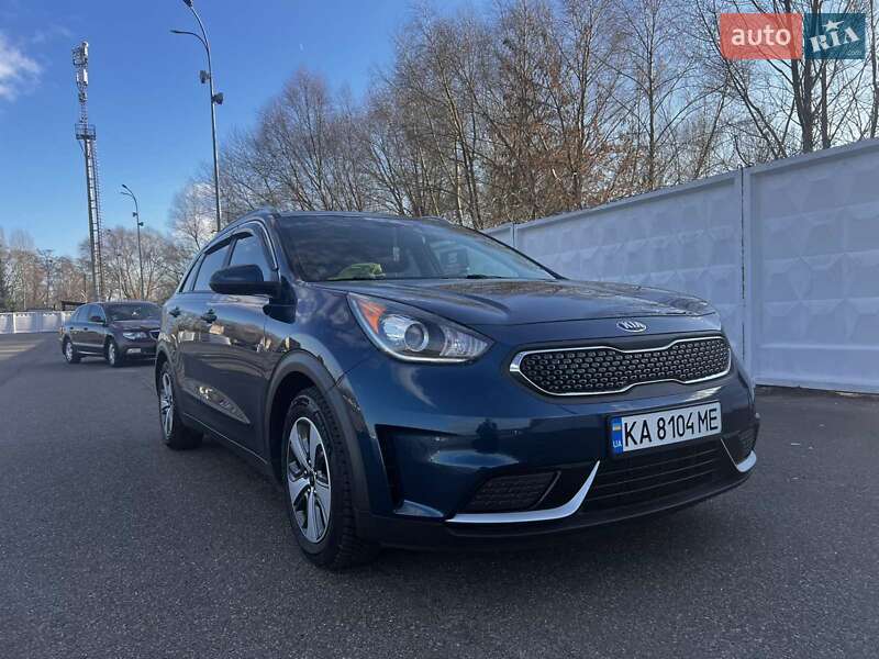 Легковые Kia Niro