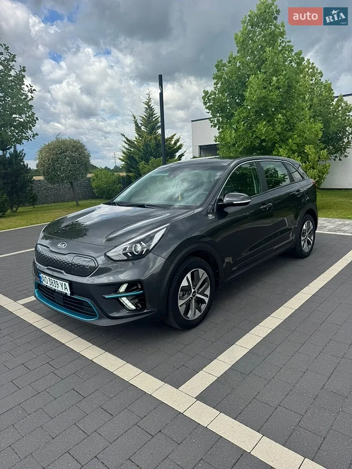 2021 Kia Niro - фото 1