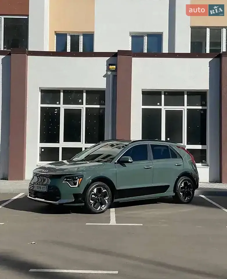 2023 Kia Niro - фото 1