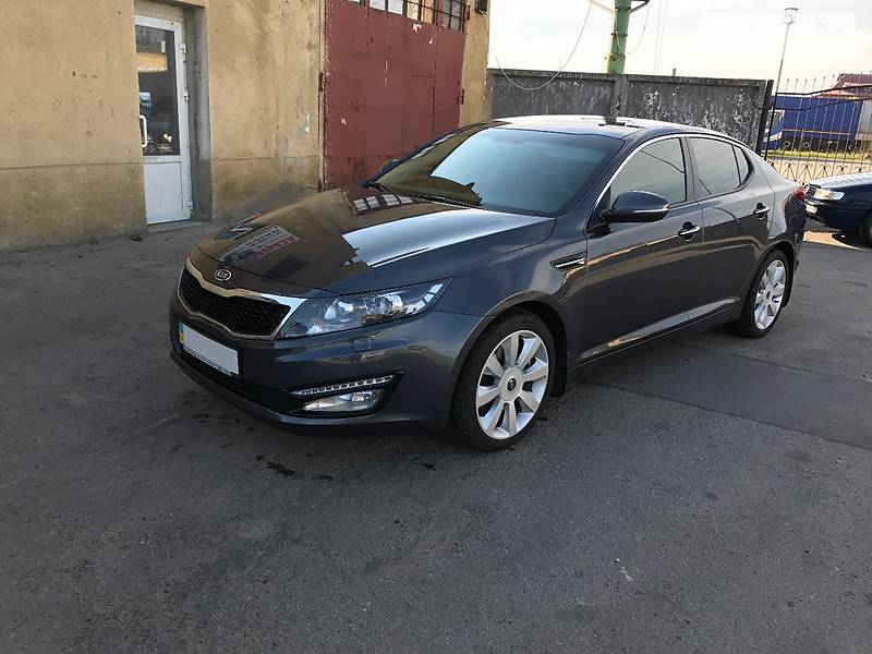 Kia Optima 2012 года