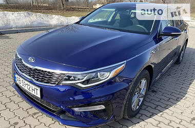 Kia Optima  2019