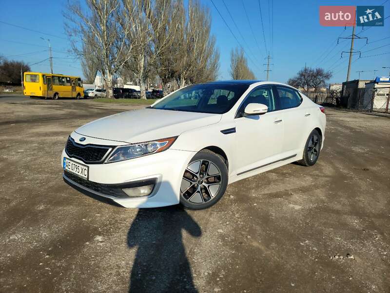 Седан Kia Optima 2012 в Днепре