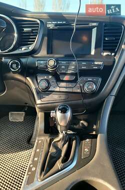 Седан Kia Optima 2012 в Днепре