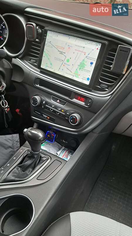 Седан Kia Optima 2014 в Дніпрі