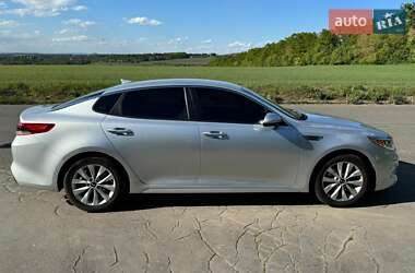 Kia Optima  2017