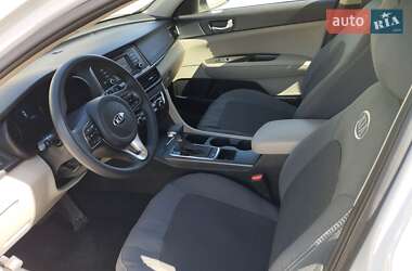 Седан Kia Optima 2016 в Одессе