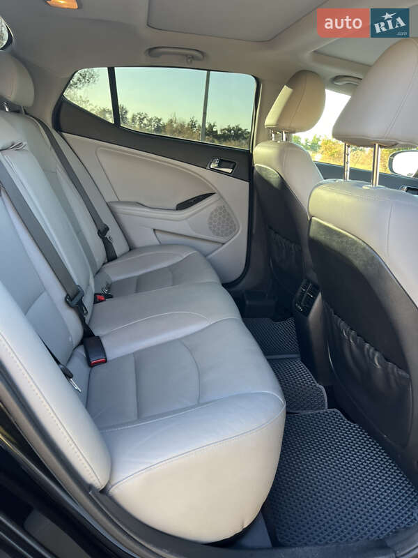 Седан Kia Optima 2014 в Кривому Розі