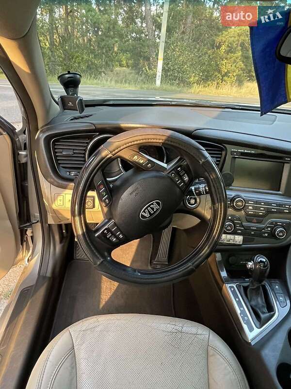 Седан Kia Optima 2013 в Вишгороді