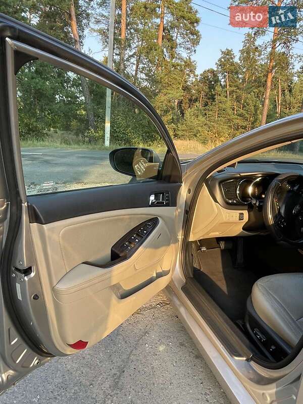 Седан Kia Optima 2013 в Вишгороді