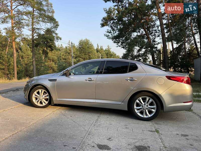 Седан Kia Optima 2013 в Вишгороді