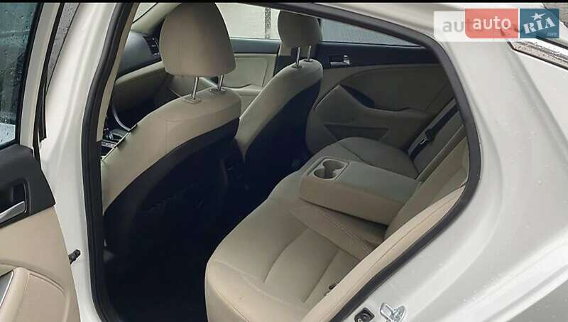 Седан Kia Optima 2015 в Киеве фото 17 Седан Kia Optima 2015 в Киеве