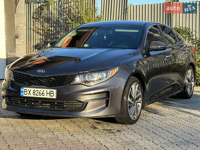 Седан Kia Optima 2017 в Ужгороде