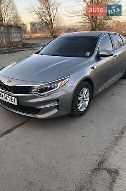 Kia Optima  2017
