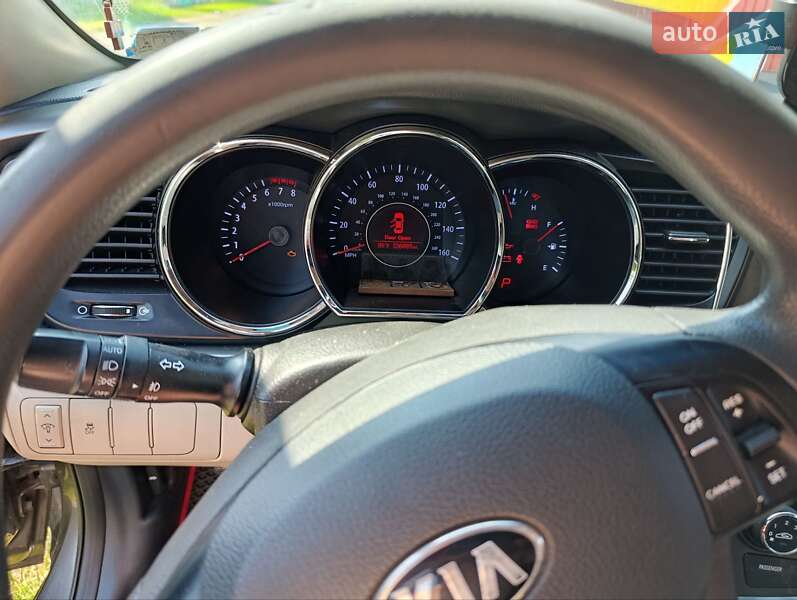 Седан Kia Optima 2013 в Золотоноші