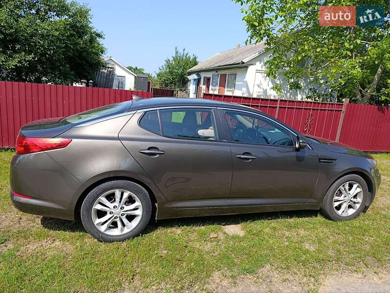 Седан Kia Optima 2013 в Золотоноші