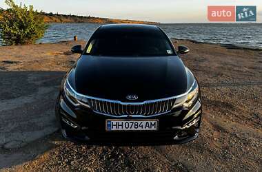 Kia Optima  2019