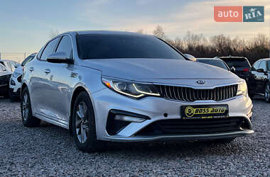 Kia Optima  2020