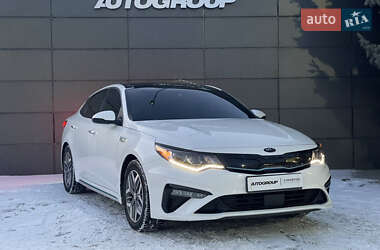 Kia Optima  2019