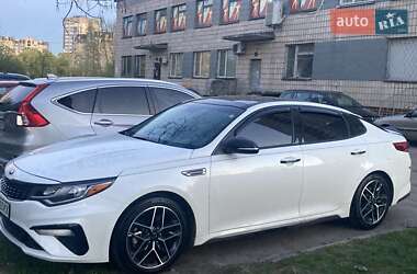 Kia Optima 2019