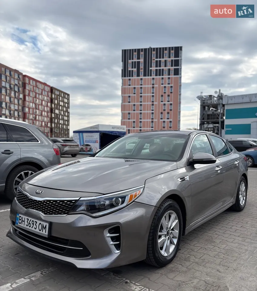 2016 Kia Optima - фото 1
