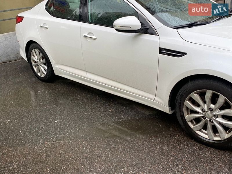Седан Kia Optima 2014 в Києві
