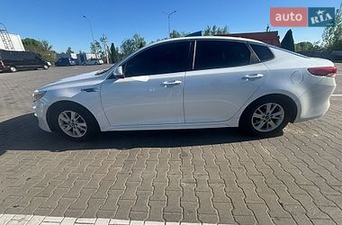 Седан Kia Optima 2016 в Житомире