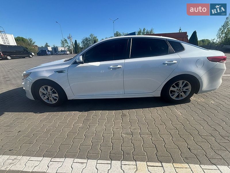 Седан Kia Optima 2016 в Житомире