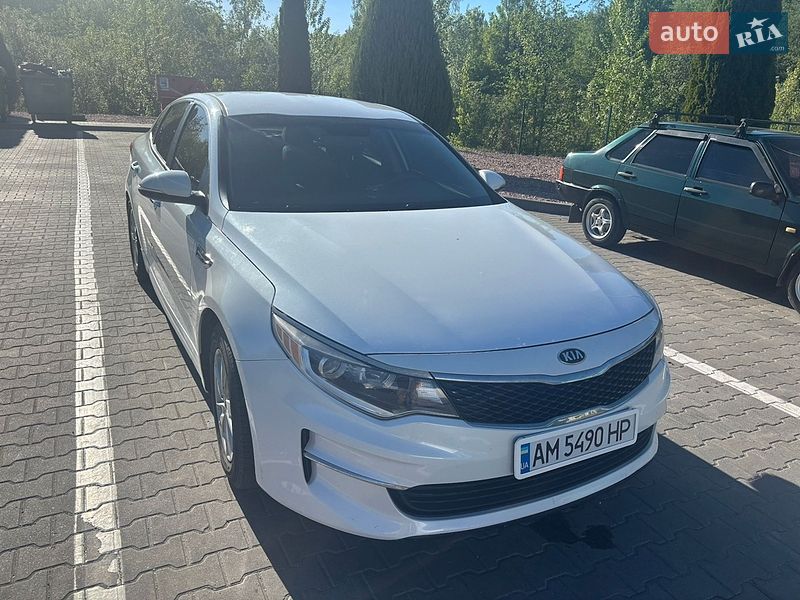 Седан Kia Optima 2016 в Житомире