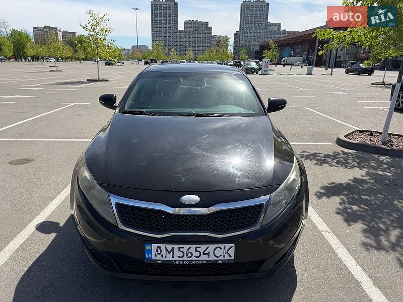 Седан Kia Optima 2013 в Києві