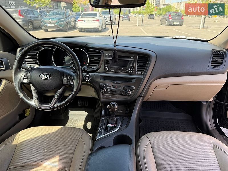 Седан Kia Optima 2013 в Києві